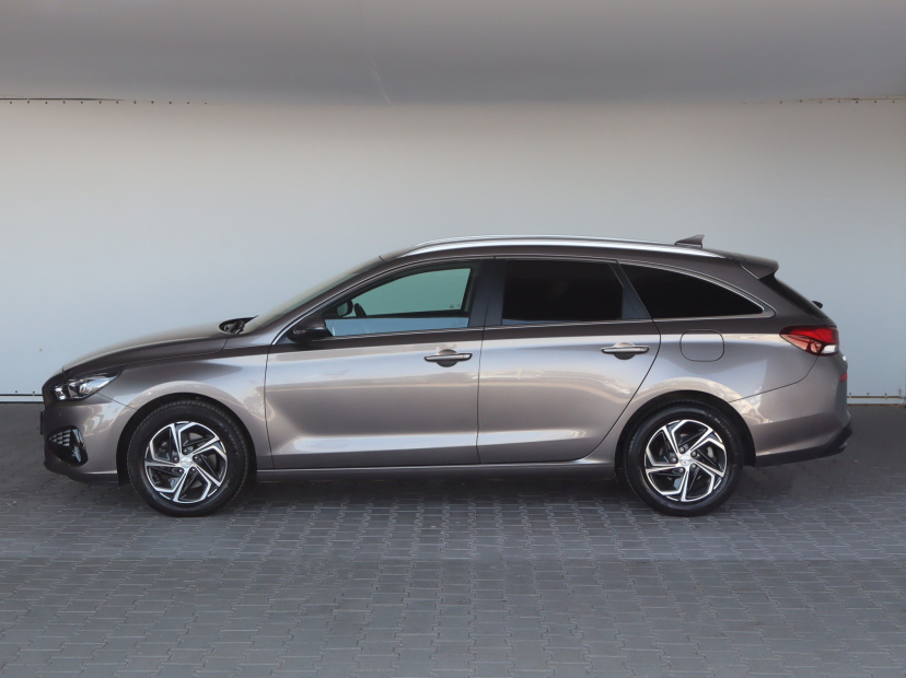 Hyundai i30, 2021