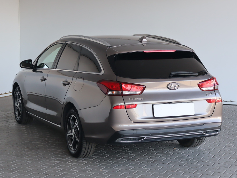 Hyundai i30, 2021