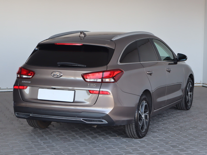 Hyundai i30, 2021