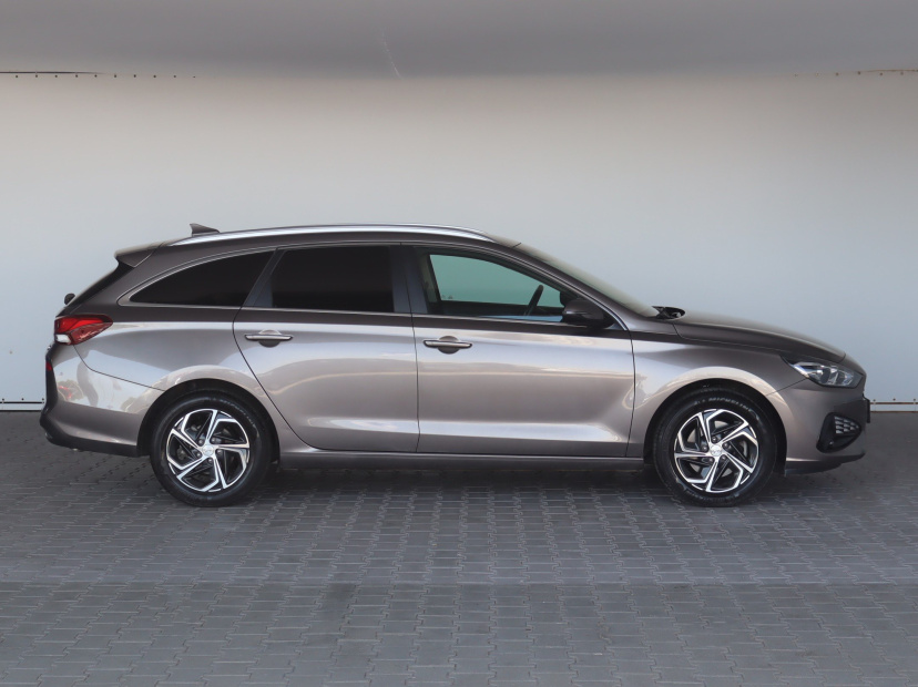 Hyundai i30, 2021