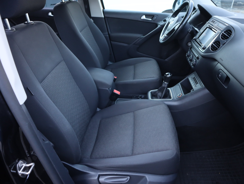 Volkswagen Tiguan, 2015