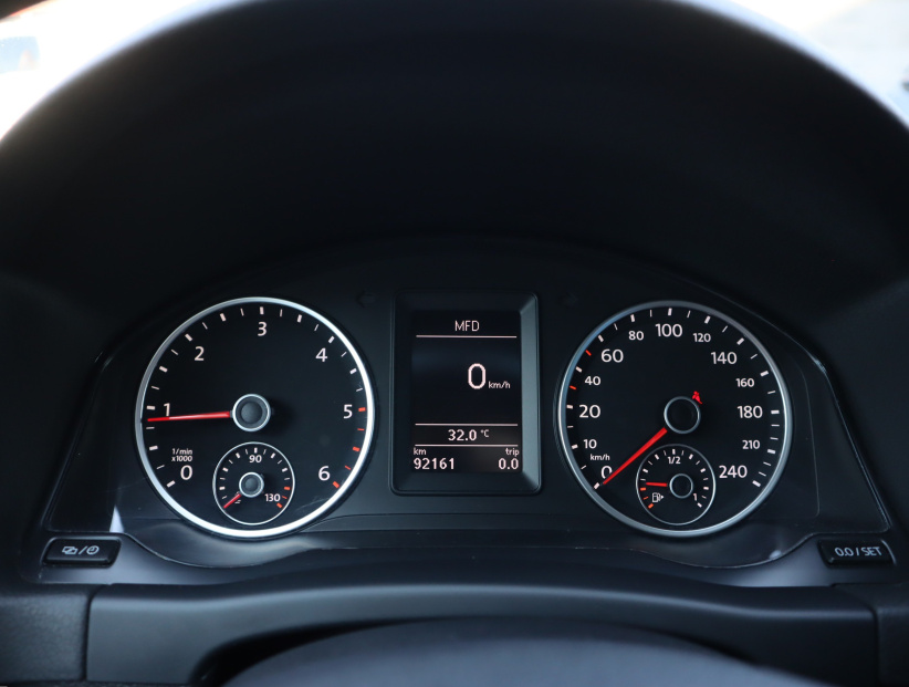 Volkswagen Tiguan, 2015