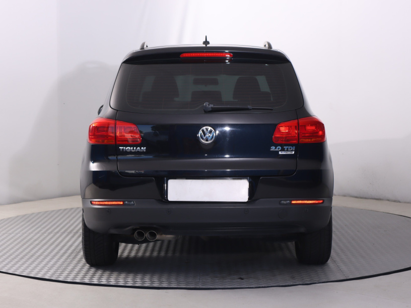 Volkswagen Tiguan, 2015