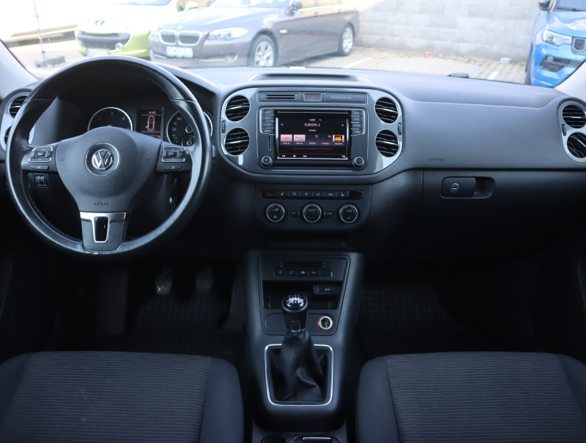 Volkswagen Tiguan, 2015