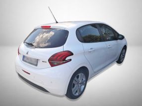 Peugeot 208 - 2016