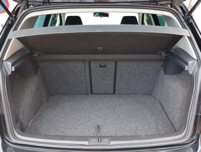 Volkswagen Golf, 2012