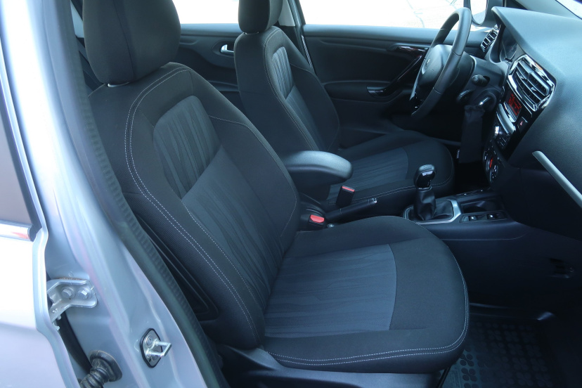 Peugeot 301, 2015