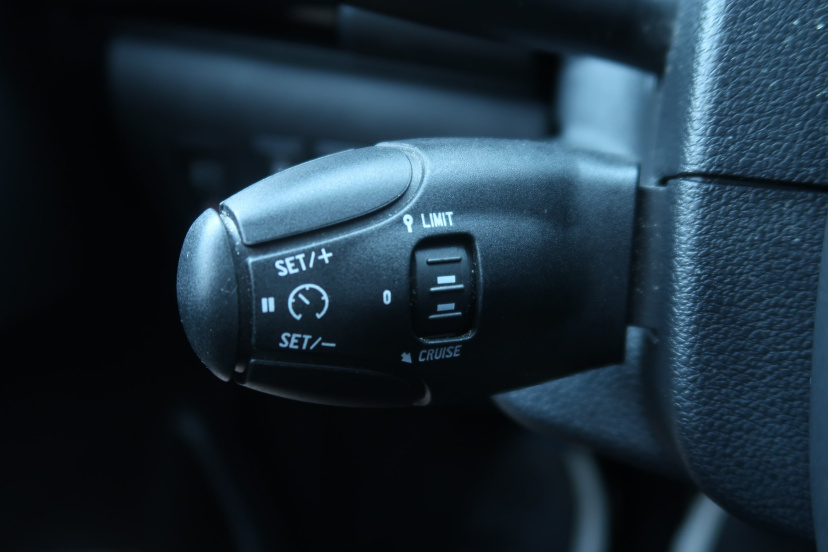 Peugeot 301, 2015