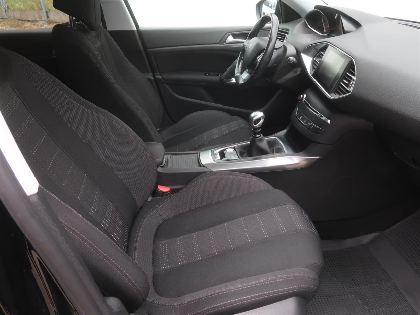 Peugeot 308, 2016