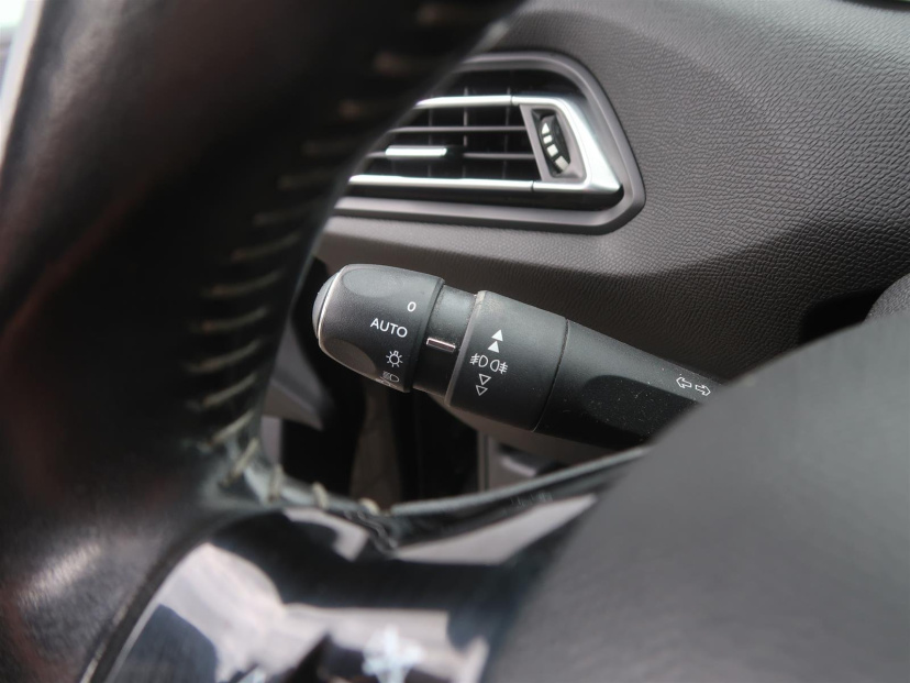 Peugeot 308, 2016