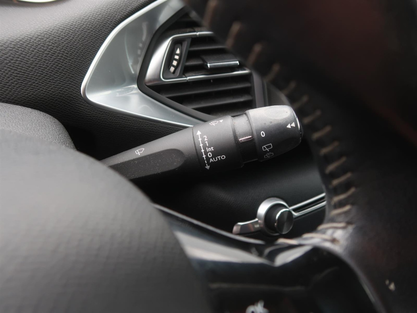 Peugeot 308, 2016