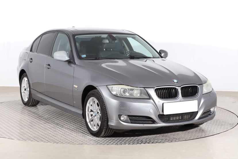BMW 3, 2011