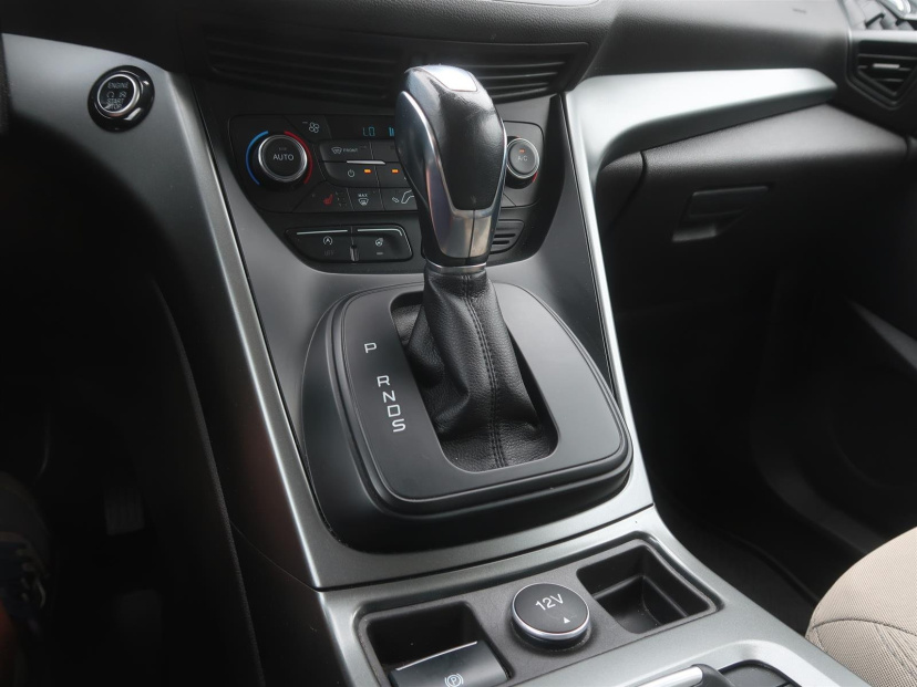 Ford Kuga, 2018