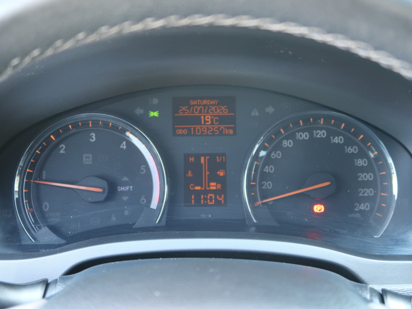 Toyota Avensis, 2011