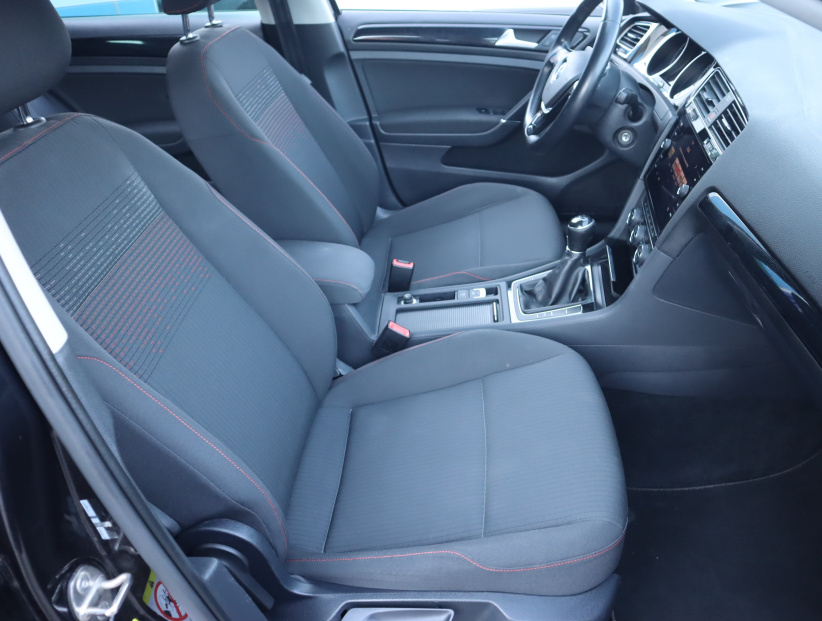 Volkswagen Golf, 2018