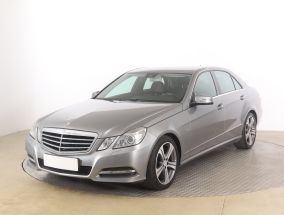 Mercedes-Benz E - 2011