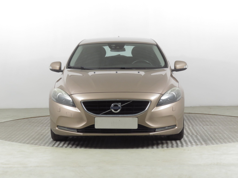 Volvo V40, 2016