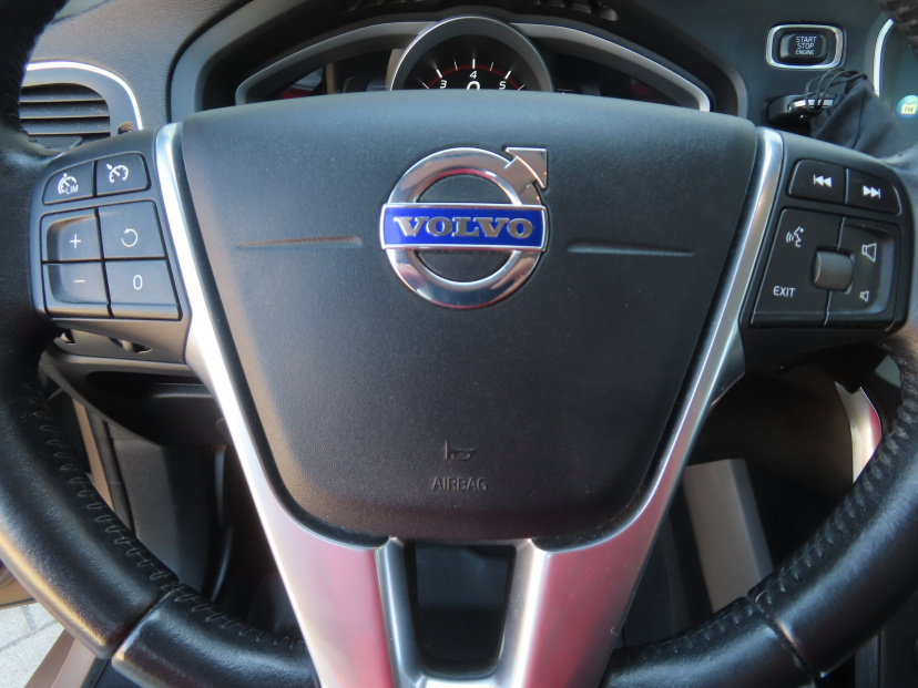 Volvo V40, 2016
