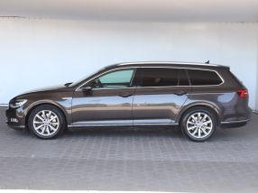Volkswagen Passat - 2015