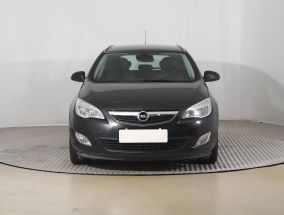 Opel Astra - 2012