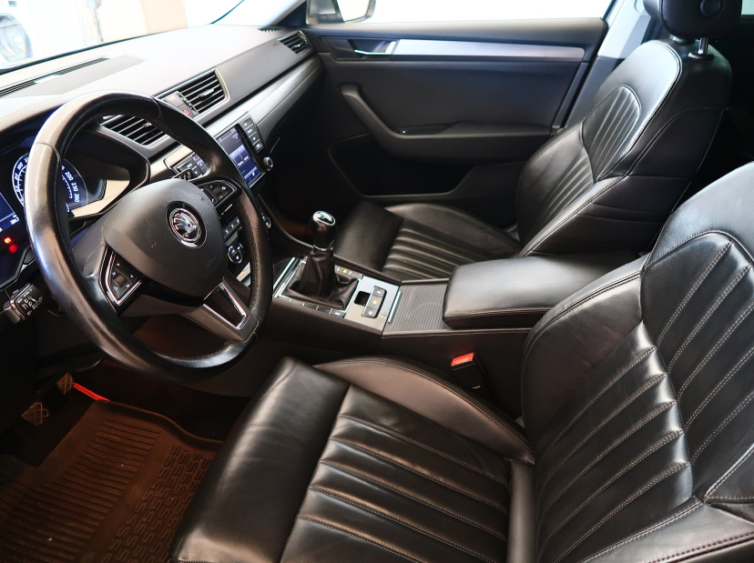 Škoda Superb, 2017