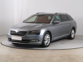 Škoda Superb - 2017