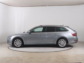 Škoda Superb - 2017