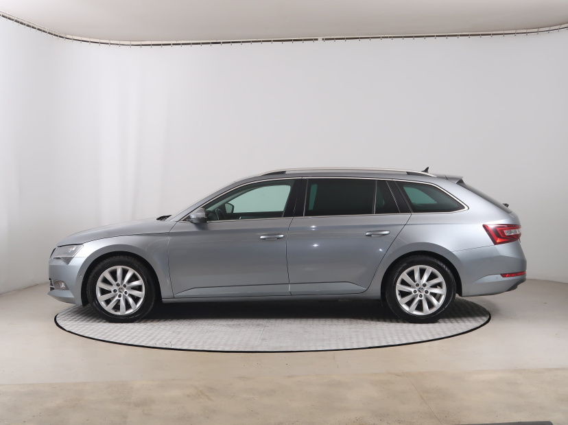 Škoda Superb, 2017