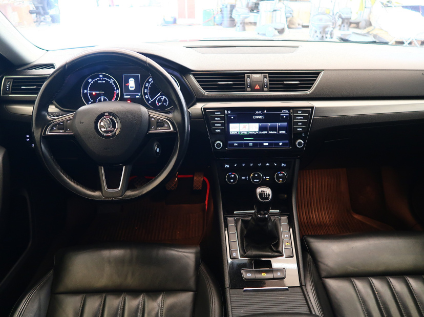Škoda Superb, 2017