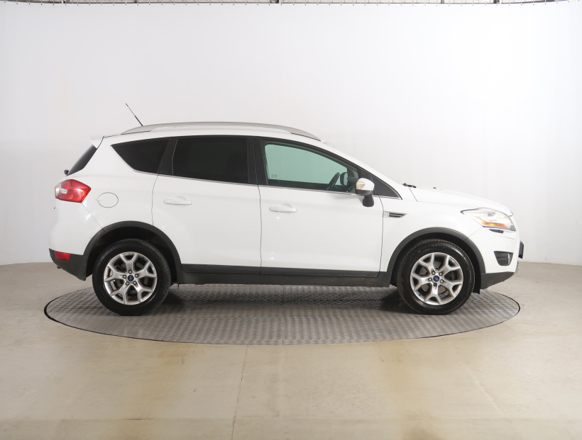 Ford Kuga, 2012