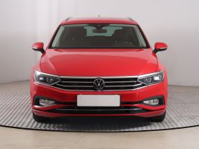 Volkswagen Passat - 2021