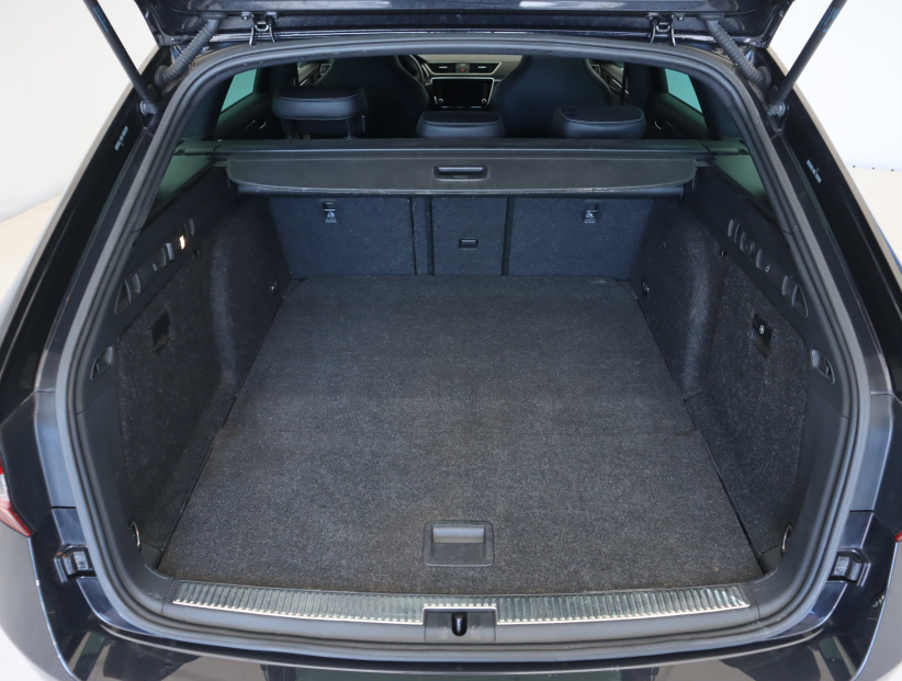 Škoda Superb, 2019