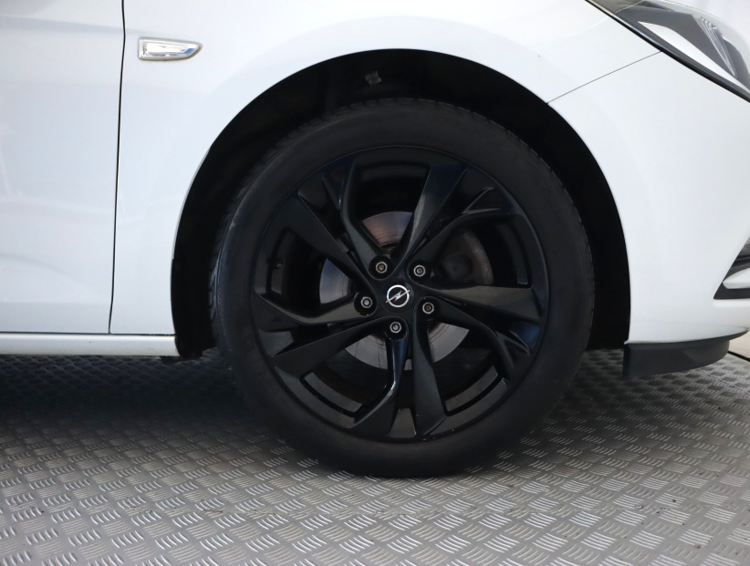 Opel Astra, 2017