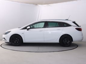 Opel Astra - 2017