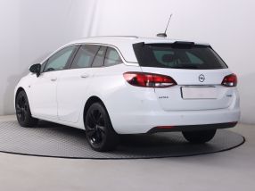 Opel Astra - 2017