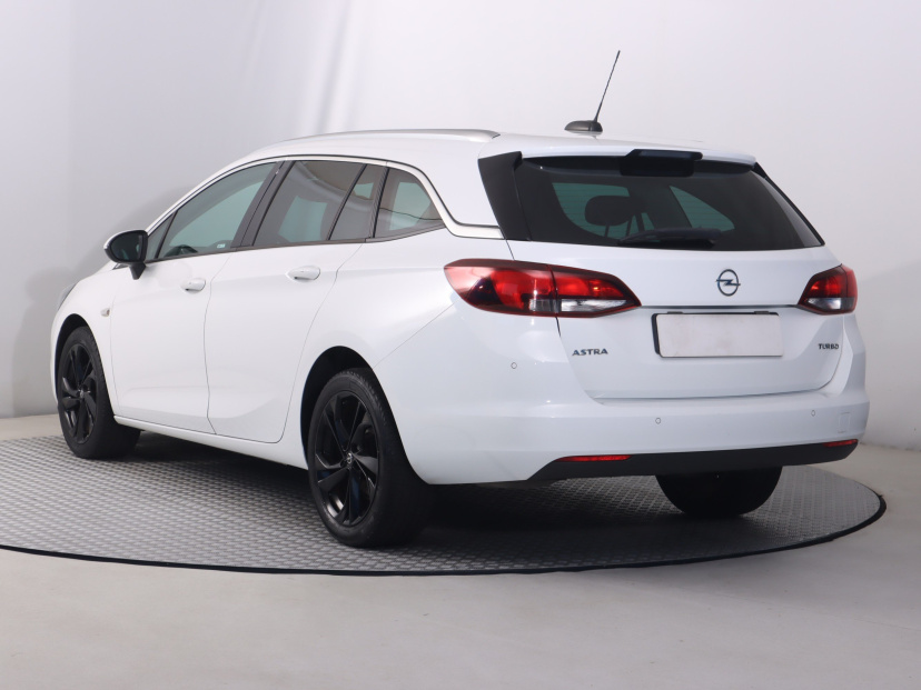 Opel Astra, 2017