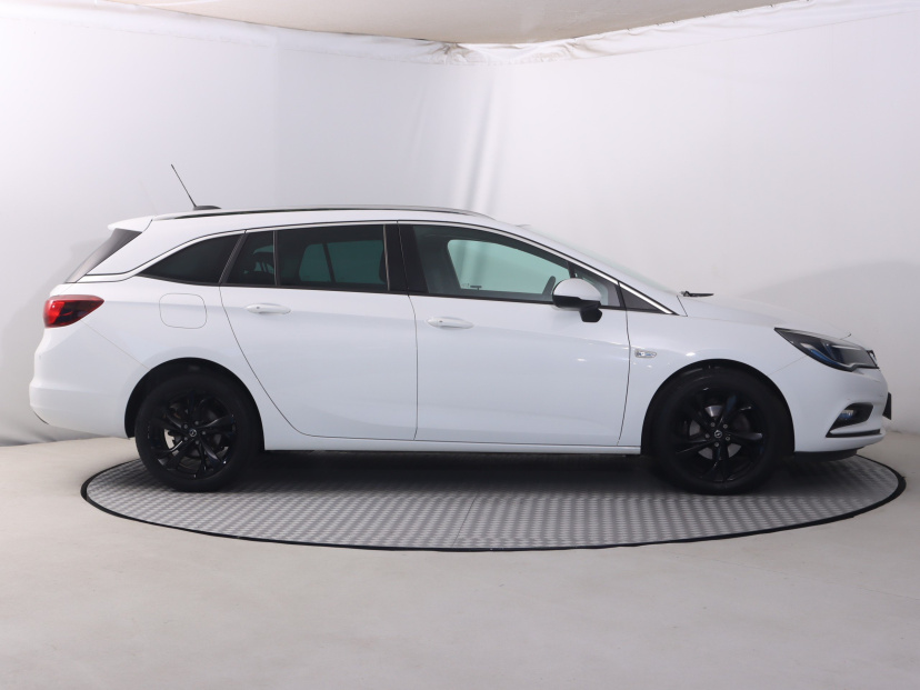 Opel Astra, 2017