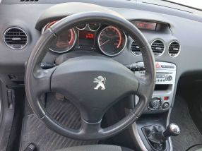 Peugeot 308 - 2013