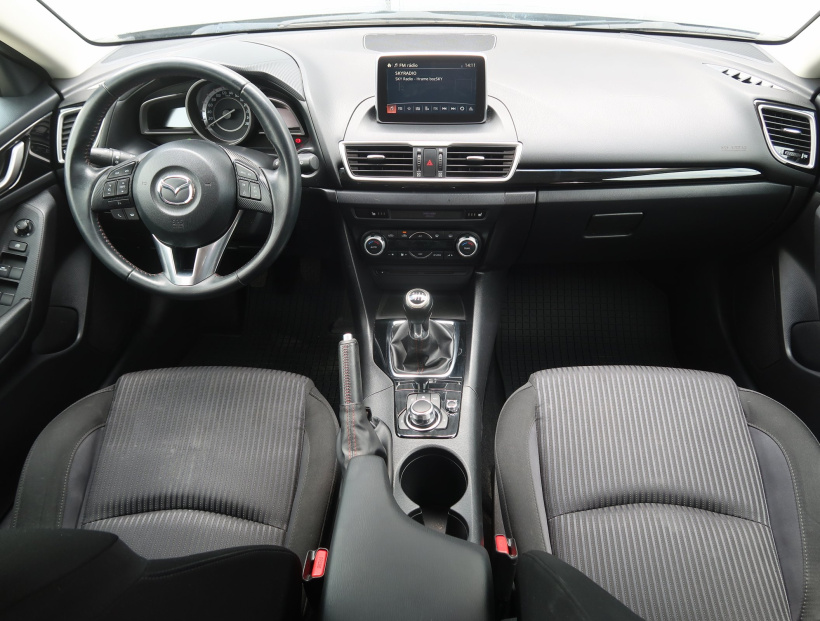 Mazda 3, 2015