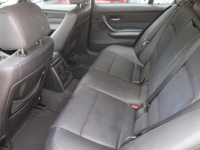 BMW 3, 2009