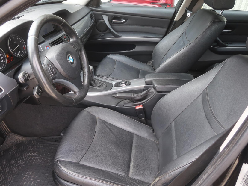 BMW 3, 2009