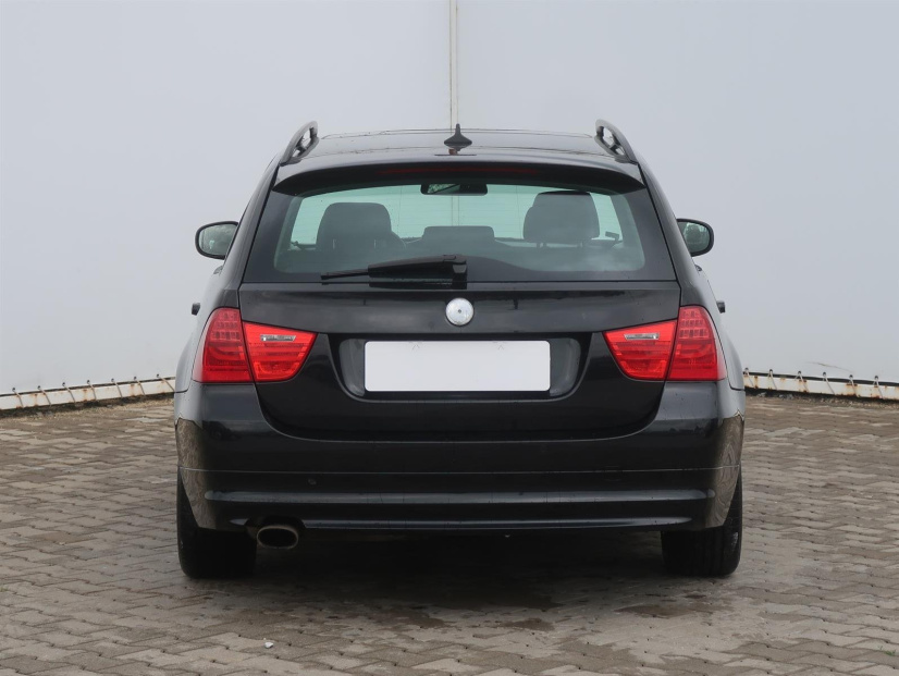 BMW 3, 2009
