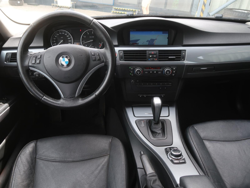 BMW 3, 2009