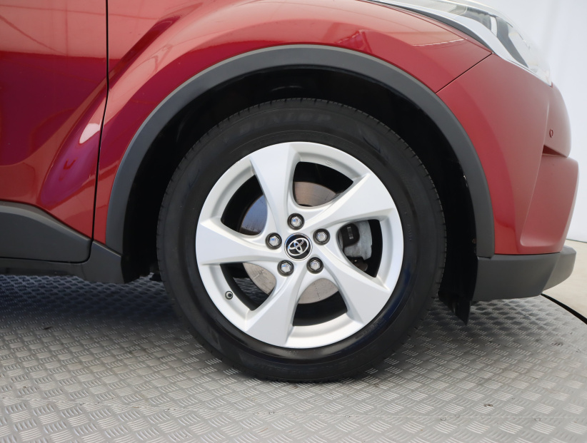 Toyota C-HR, 2019