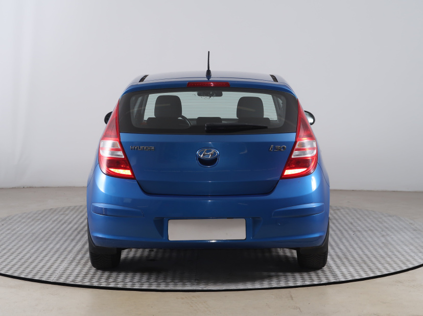 Hyundai i30, 2010