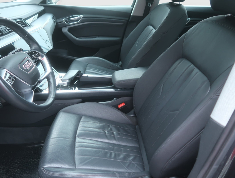 Audi e-tron, 2019