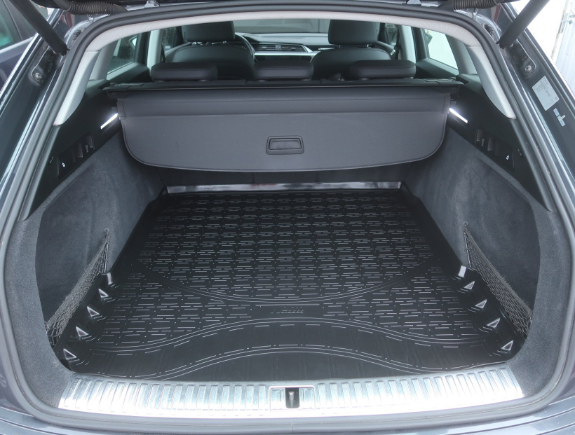 Audi e-tron, 2019