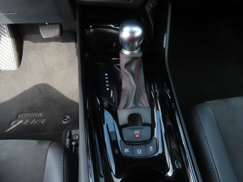 Toyota C-HR, 2021