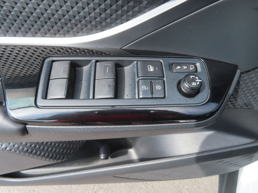 Toyota C-HR, 2021
