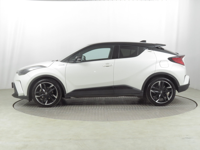 Toyota C-HR, 2021